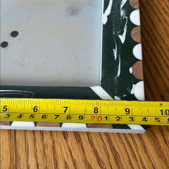 Phone Frame - Picture 7 of 8